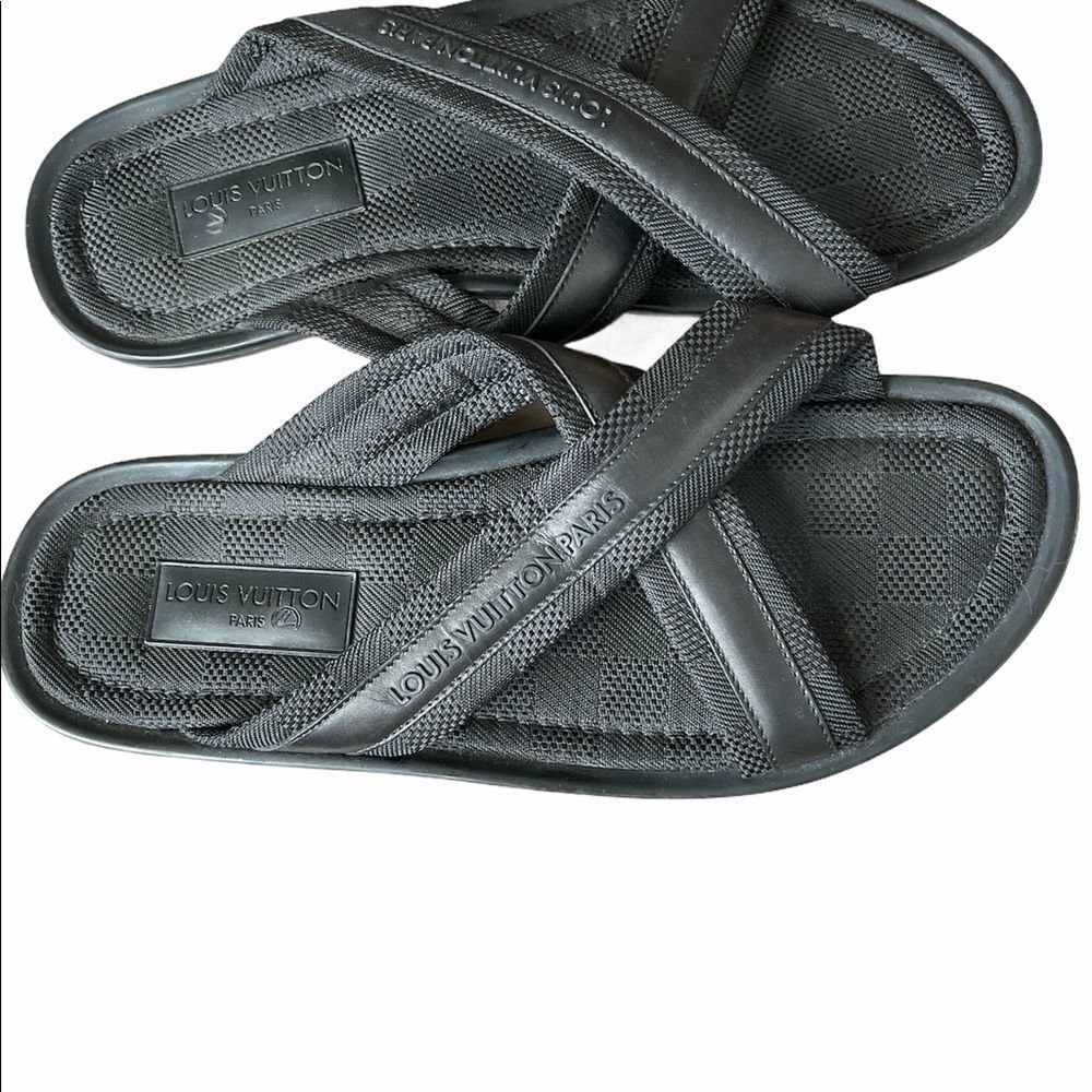 Louis Vuitton Black Damier Thong Sandals - Picture 4 of 7
